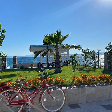 Guest House Costa 1 Karianí Екстериор снимка